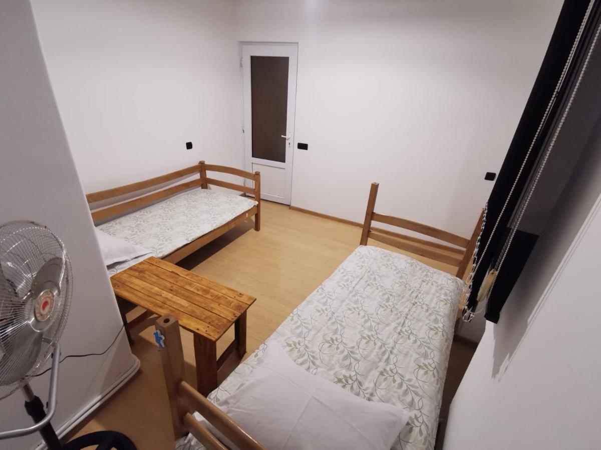 4 Friends Hostel Yerevan Luaran gambar